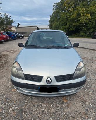 RENAULT CLIO 1200