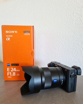 Fotocamera Sony a6400 con 24mm 1.8