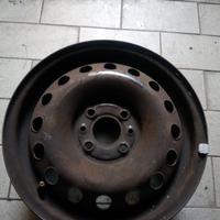Cerchione Alfa Romeo 145/146 gommato + 2 borchie