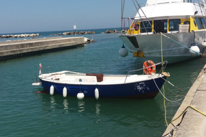 Gozzo in vetroresina 7.30 metri