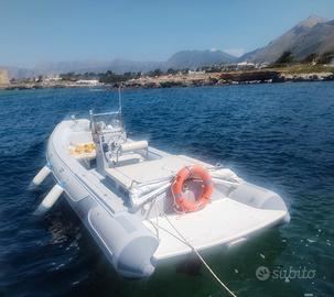 Gommone master 7,20 magnum con motore da 220 CV