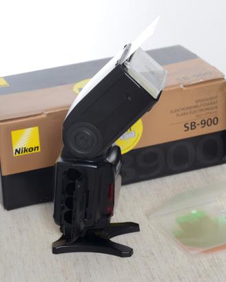 flash Nikon SB 900