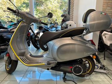 Scooter Vespa Elettrica L3