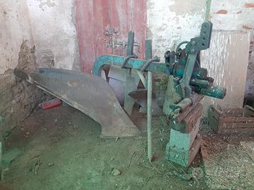 Aratro Novello mono vomere