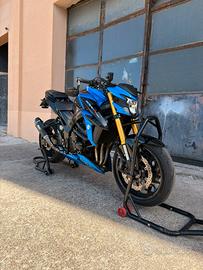 Suzuki Gsx-S 750