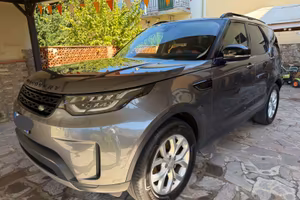 Land Rover Discovery 5 240cv SE 7 posti