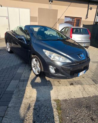 Peugeot 308 1.6 HDi 112CV CC Féline