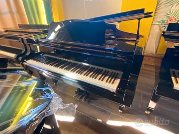 Pianoforte a coda Yamaha C5 serie E