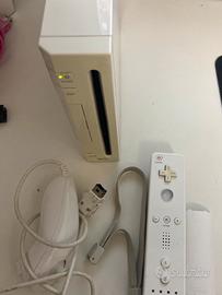 Console Nintendo Wii bianca con giochi