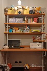 Scrivania più poltrona