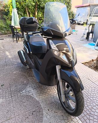 Scooter Peugeot Geopolis 400 c.c. colore nero