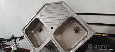 lavello cucina angolare due vasche 