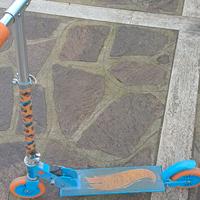 Monopattino Hotwheels