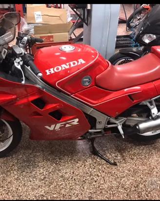 Vfr 750 f rc24