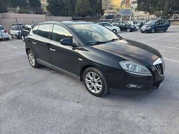 Lancia delta 1.6 mtj cv120 automatica