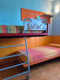 Letto castello scorrevole con sistema ribaltamento