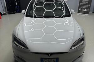 TESLA MODEL S BIANCO PERLATO