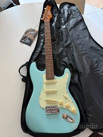 Chitarra elettrica Eko s-300 relic daphne blue