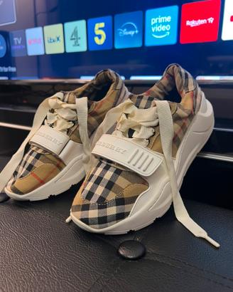 Usato burberry sembrano in buone condizioni