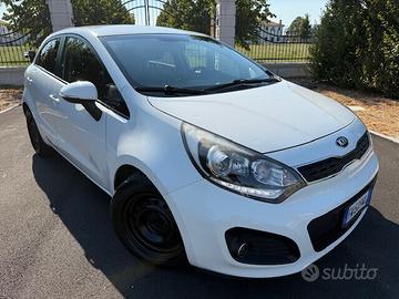 Kia Rio 1.4 CRDi 5p. Cool