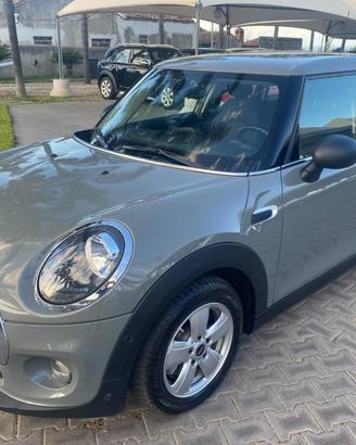 MINI One 1.5 One D Business 5 porte **NEOPATENTA