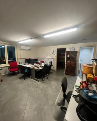 NEGOZIO A COSTA DI MEZZATE