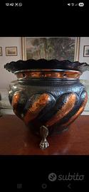 Vaso porta pianta anni ‘60 in rame martellato