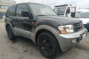 PAJERO 3.2 DiD cambio manuale