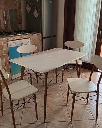 set tavolo e sedie