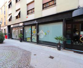 NEGOZIO A ALESSANDRIA