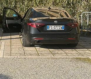 Diffusore  posteriore alfa romeo giulia