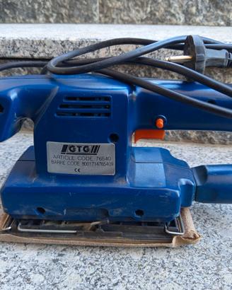 Vari attrezzi come da foto