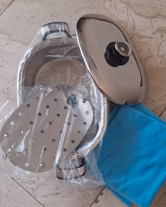 Casseruola Ovale in  acciaio inox e coperchio 