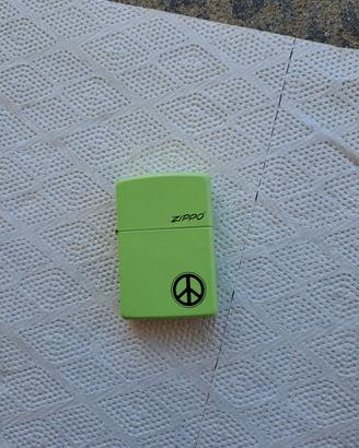 accendino zippo