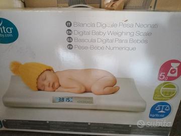 bilancia pesa neonati