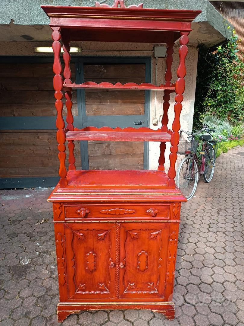 Credenza anni 50 laccata rossa. Arredamento e Casalinghi In vendita a