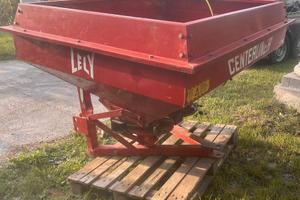 Lely centerliner  spandiconcime professionale
