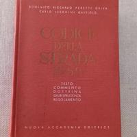 libro Codice della strada 1959