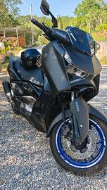 Yamaha X-Max 300 (2024) icon blue - garanzia 2029