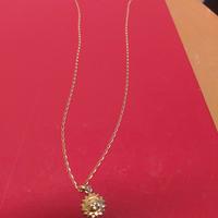 Catenina con ciondolo