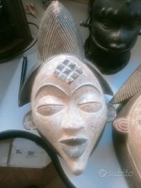 antica maschera Okuyi cultura Punu 