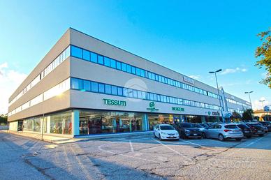 MULTILOCALE A SAN BENEDETTO DEL TRONTO