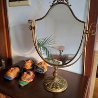 vari articoli d'arredo