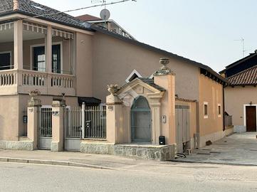 CASA SEMINDIPENDENTE A GRUGLIASCO