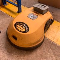 Robot Tosaerba