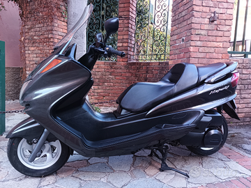 Yamaha Majesty 250