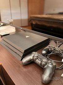 PS4  CUH-7000 pro perfettamente funzionante
