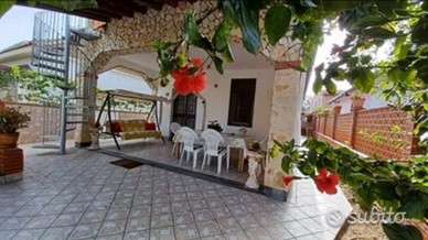 Villa 500m dal mare baia dei Mori catania