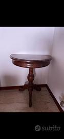 Tavolino a mezza luna