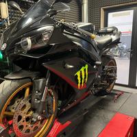 Yamaha r1 Monster Energy
